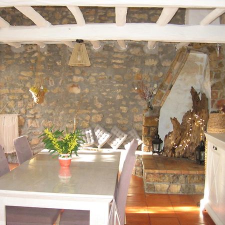 Les Genets Villa Файенс Екстериор снимка